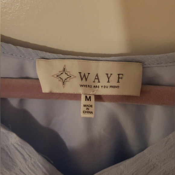 WAYF Blouson Sleeve Bubble Hem Blouse - Size Medium. - Picture 6 of 6